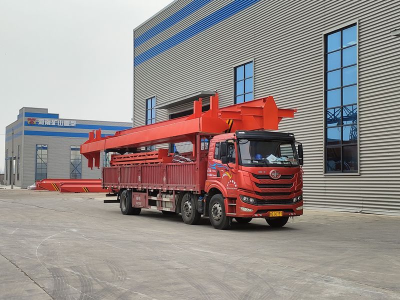 2臺(tái)電動(dòng)葫蘆門式起重機(jī) MHxh10t—13m 發(fā)往河南焦作交付客戶使用。