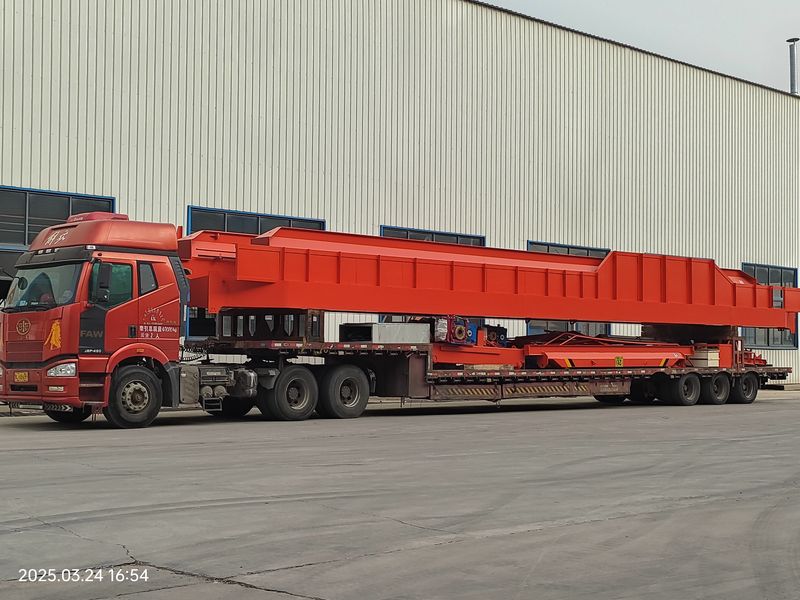 通用橋式起重機(jī) QDXX32/5t—19.5m 電動(dòng)單梁橋式起重機(jī) 2臺(tái) LD10t—16.5m 制作完成，發(fā)往河北石家莊交付客戶使用。