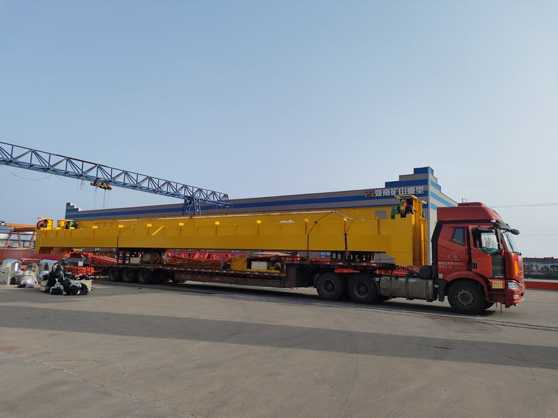 通用橋式起重機(jī)  QD32/5t—25.5m  制作完成，發(fā)往河南洛陽交付客戶使用