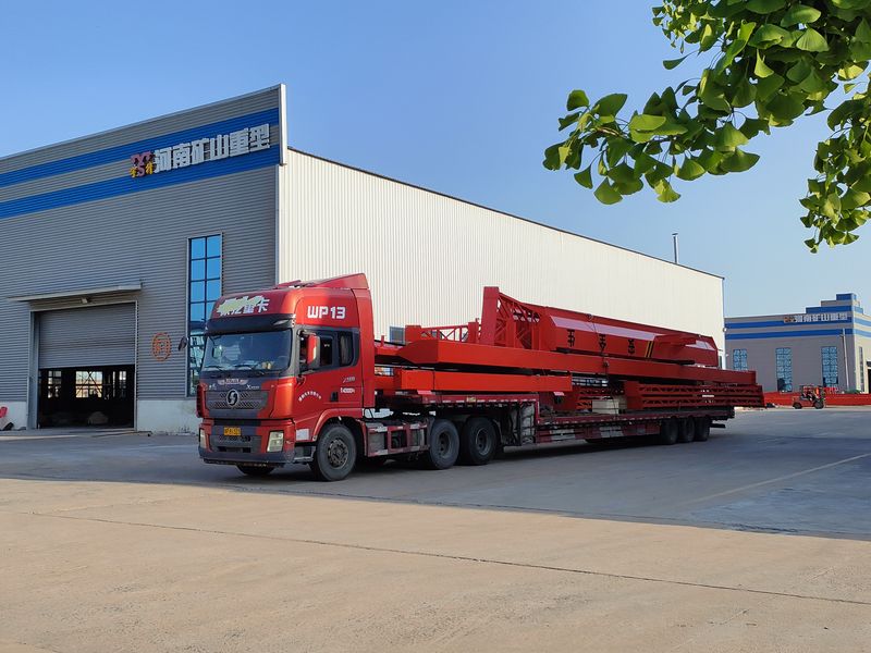 電動(dòng)葫蘆門式起重機(jī) 2臺(tái) MHxh10t—25m 外懸5/5m MHxh5t—23m 外懸4.5/4.5m 制作完成，發(fā)往青海交付客戶使用