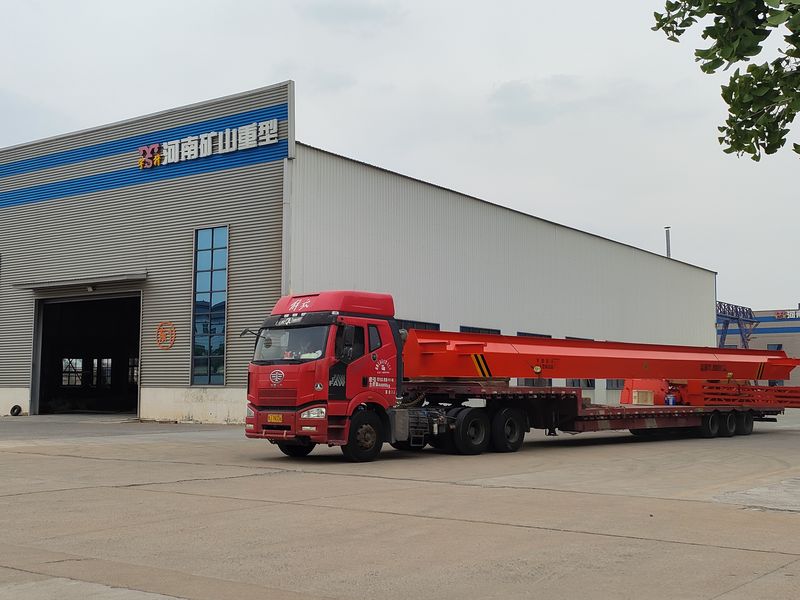 電動(dòng)葫蘆門式起重機(jī) MHxh10t—20m 制作完成，發(fā)往新疆交付客戶使用。