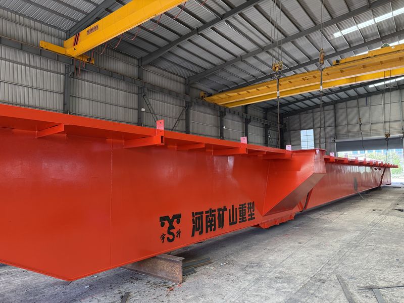 河北邯鄲某鋼鐵貿(mào)易商，2025年已在我公司采購四臺(tái)MG通用門式起重機(jī)，我公司根據(jù)客戶的實(shí)際使用工況，按需設(shè)計(jì)制作，滿足客戶的要求。